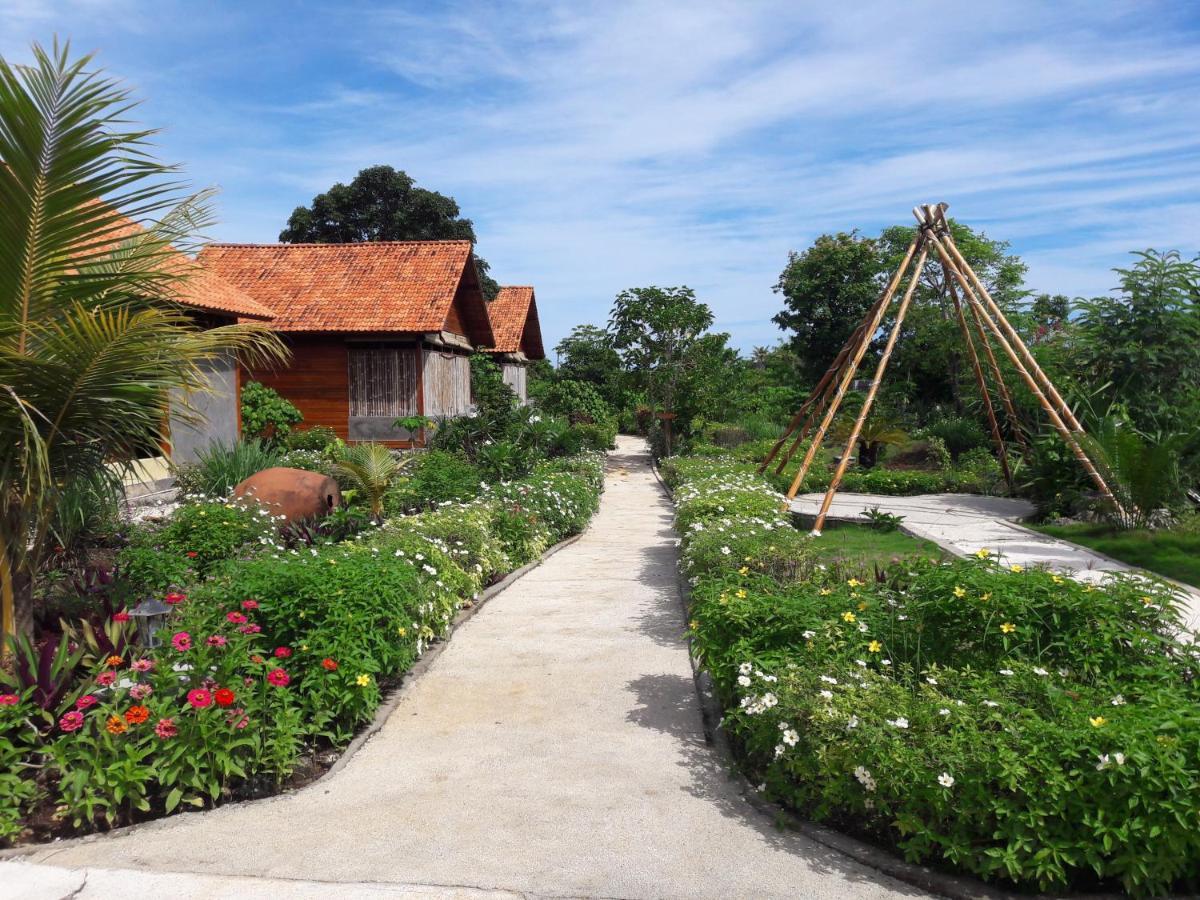 Marind Dive Eco Resort Waha Eksteriør bilde