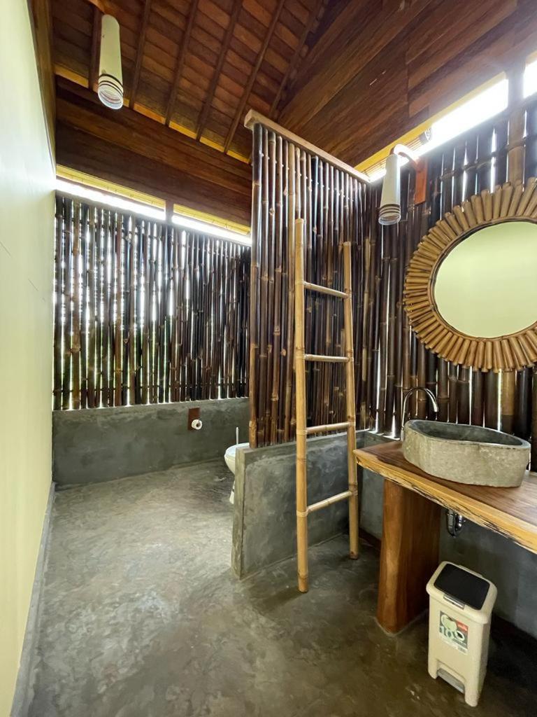Marind Dive Eco Resort Waha Eksteriør bilde