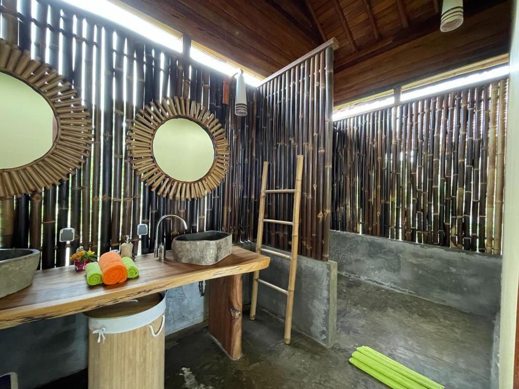 Marind Dive Eco Resort Waha Eksteriør bilde
